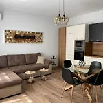 La Luna - High-End 2Bd Flat In The Top Centre By Flat Mаnager