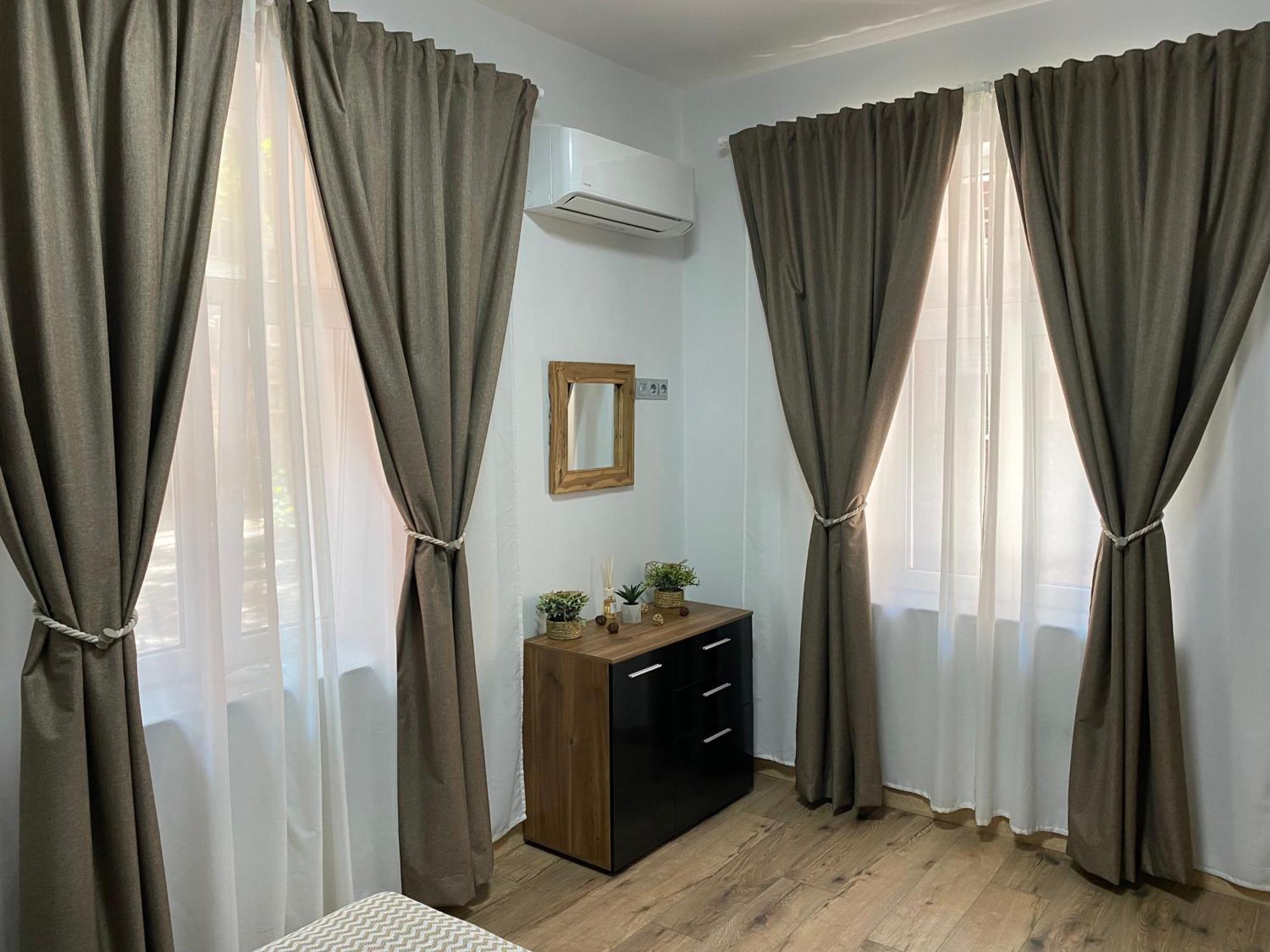 La Luna - High-end 2bd Flat In The Centre By Flat Mаnager * Sofia